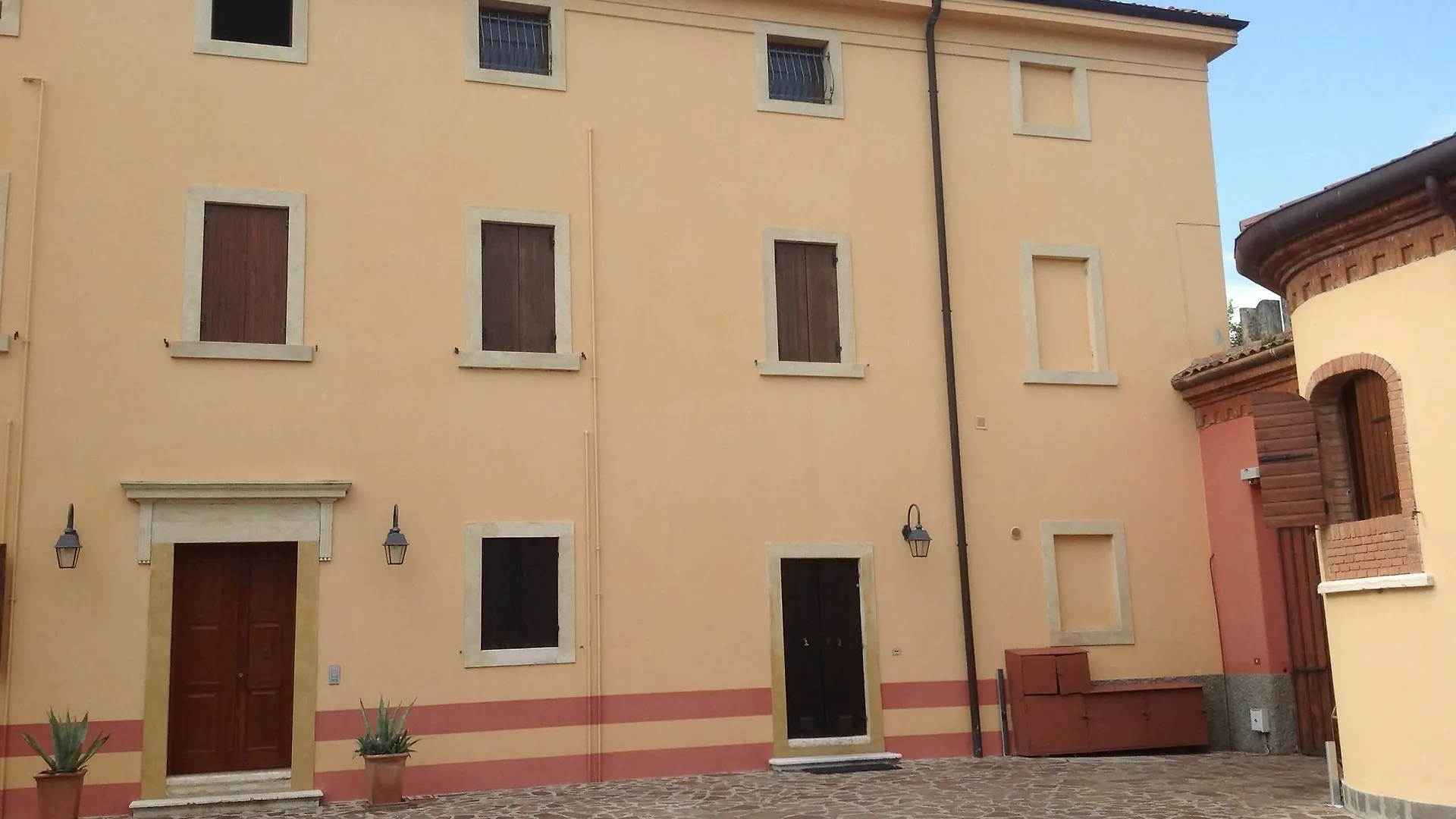 ** Hotel Agriturismo Corte San Dionigi Verona Italy